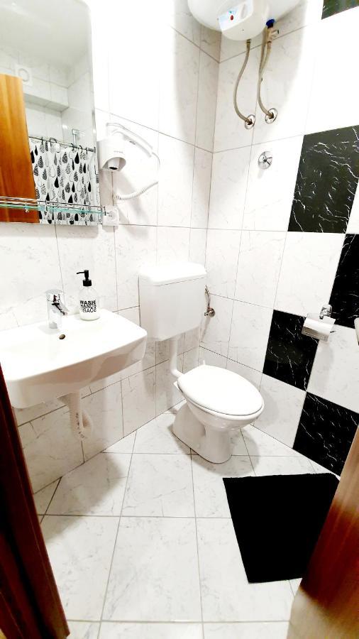 Apartmani Brko Kotor Varos エクステリア 写真